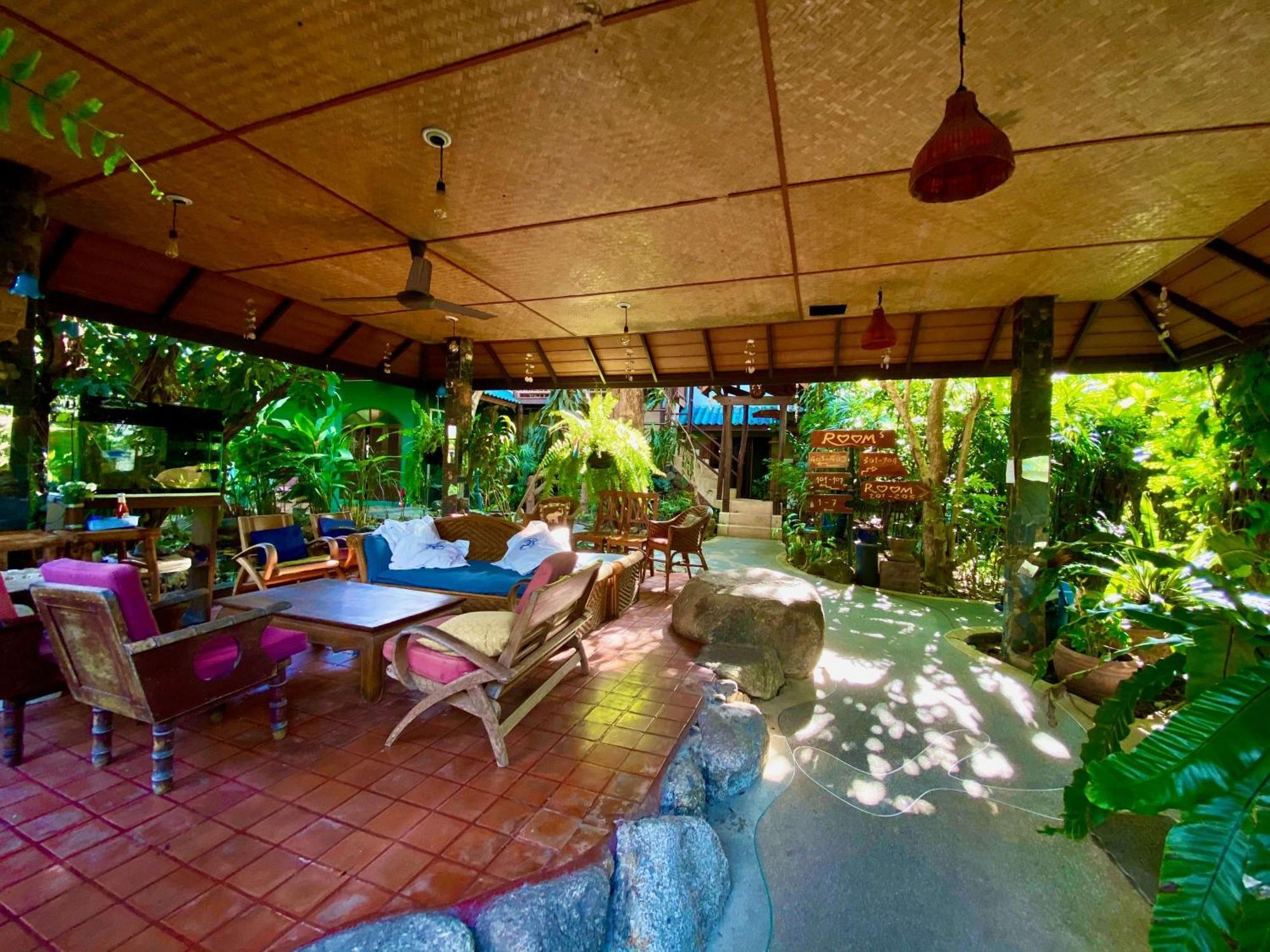 Shanti Lodge Phuket Chalong Exterior photo