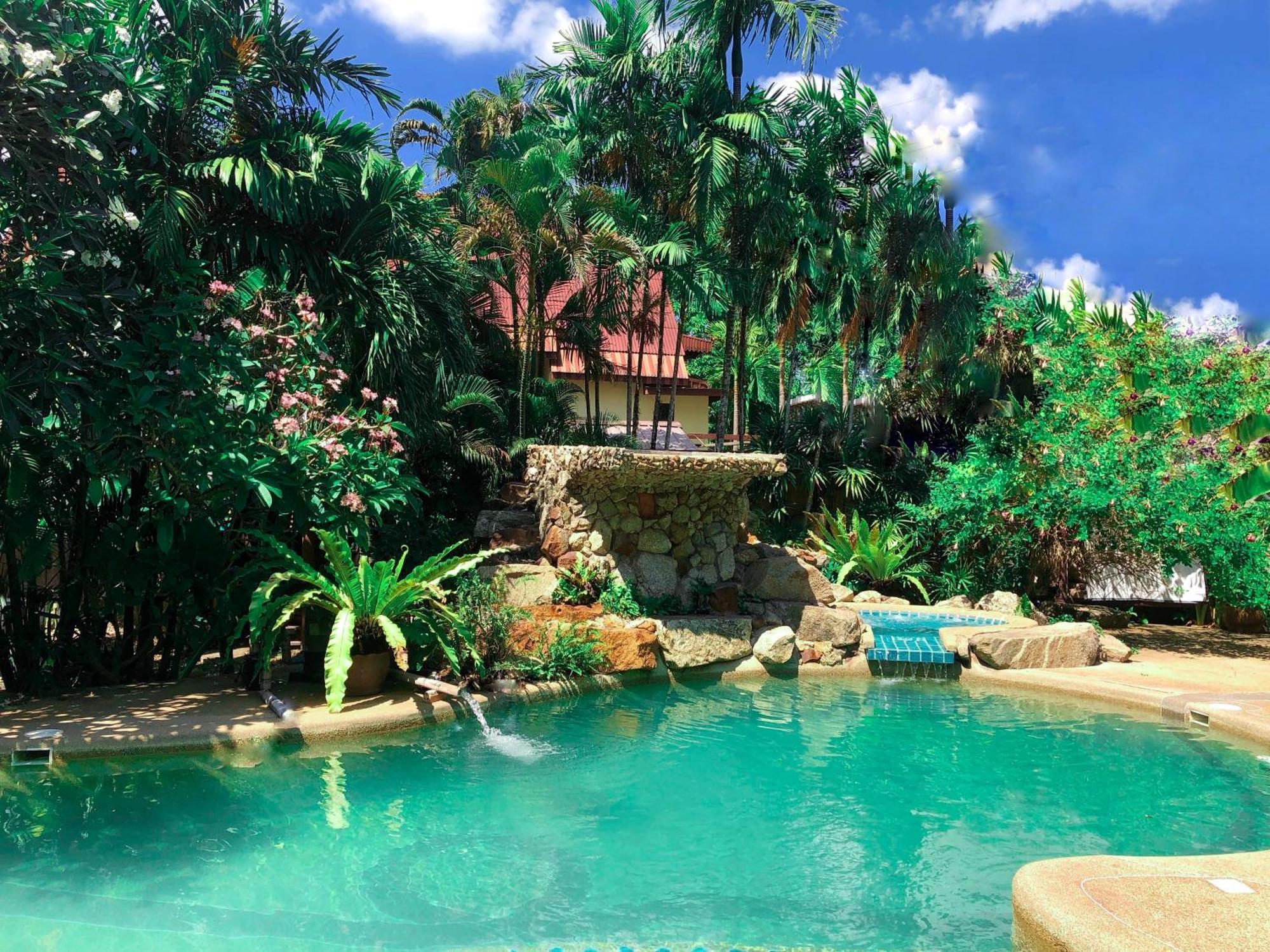 Shanti Lodge Phuket Chalong Exterior photo