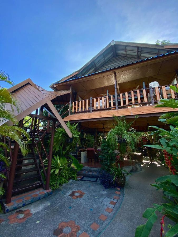 Shanti Lodge Phuket Chalong Exterior photo